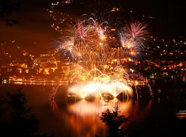 firework_at_lake_zell.jpg